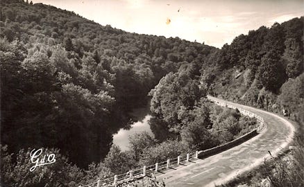 Lac du barrage - route de Saint-Sauves