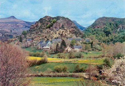 Vue récente du rocher de Châteauneuf