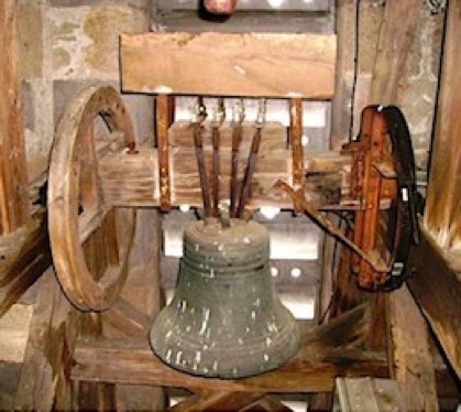 cloche, baptèmes, saint-sauves, église