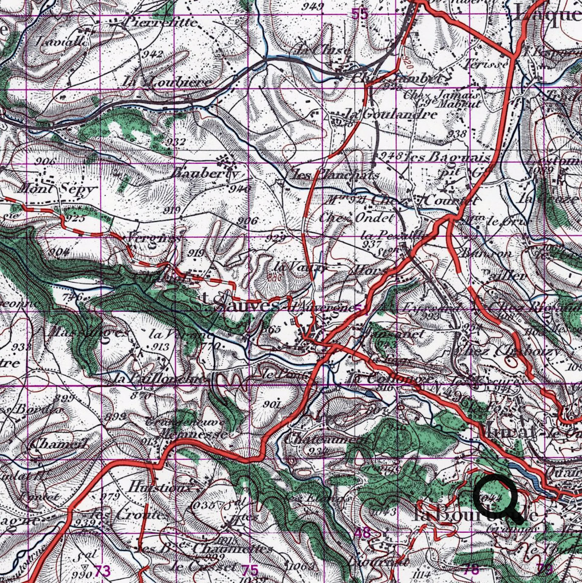 Carte topographique avec routes rouges, lignes de contour, zones vertes et noms de lieux.